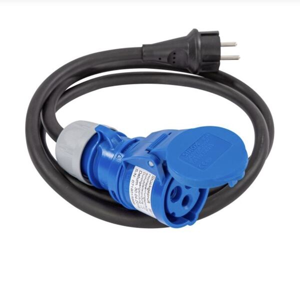Adapter von europäischer CEE-Steckdose auf tschechische Jäger Direkt-Steckdose