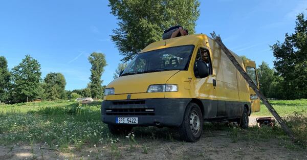 Vorbereitung für die Montage des Dachventilators – Bumblebee